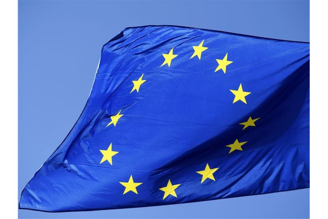 EU-Kommission zuversichtlich für 750-Milliarden-Aufbauplan Die Flagge der Europäischen Union. Foto: Vesa Moilanen/Lehtikuva/dpa