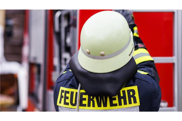 Die Flammen hatten bereits begonnen, sich einen Weg durch die Fassade zu suchen (Symbolbild).