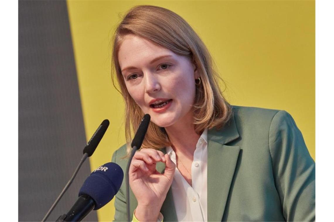 FDP gegen Schulschließungen auch bei hohen Zahlen „Die Folgen von Schulschließungen sind jedoch ebenso dramatisch“: Ria Schröder. Foto: Georg Wendt/dpa