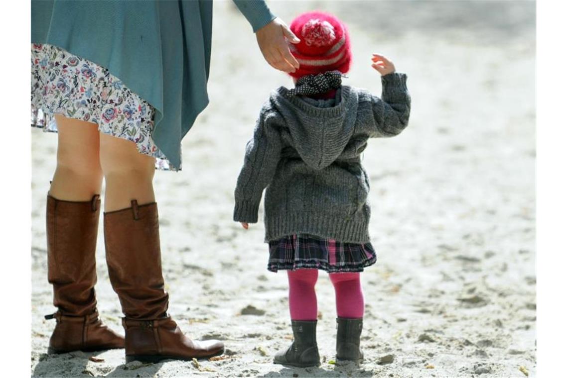 Die Forderung nach einer Kindergrundsicherung haben die Grünen nicht exklusiv. Auch SPD und die Linke verfolgen entsprechende Pläne. Foto: Andreas Gebert