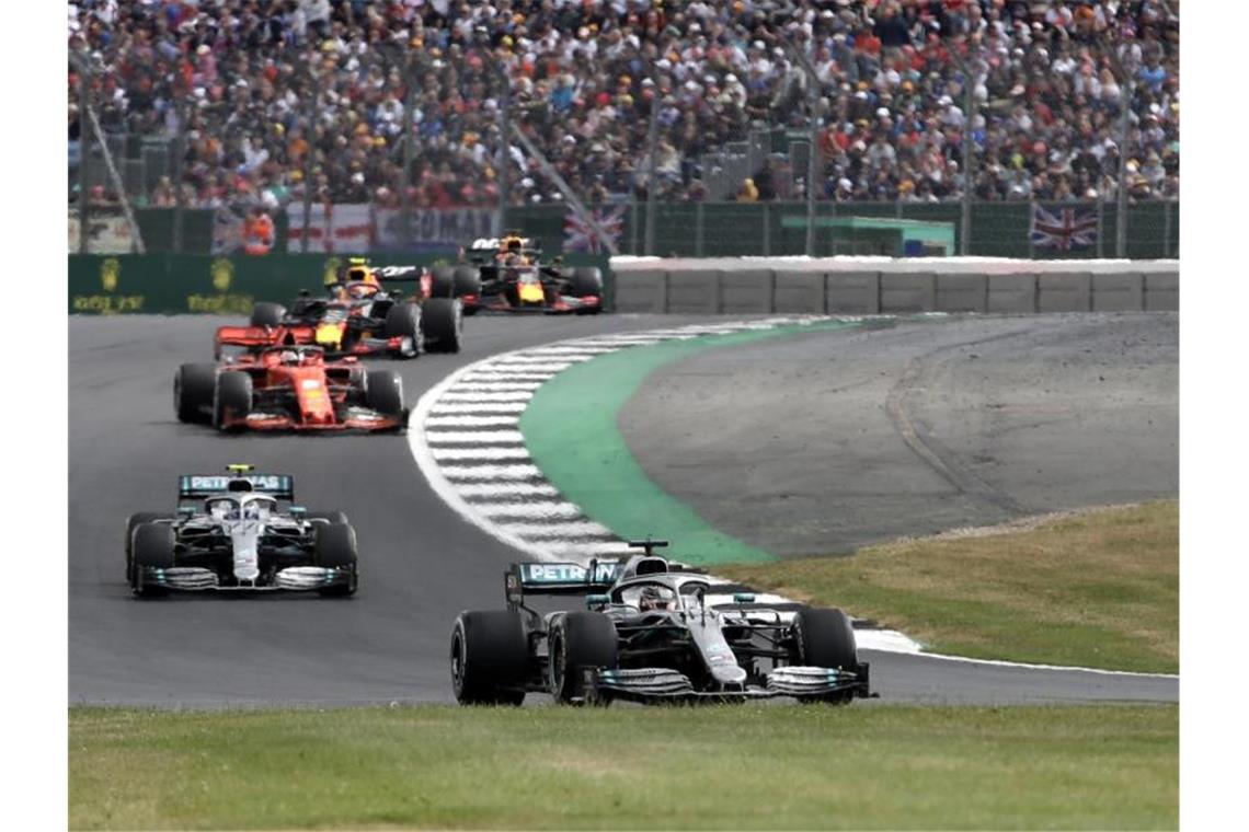 Formel 1 kündigt ehrgeiziges Umweltprogramm an Die Formel 1 soll umweltverträglicher werden. Foto: Luca Bruno/AP/dpa