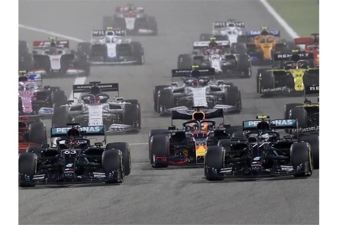 Die Formel-1-Weltmeisterschaft soll in Bahrain starten. Foto: Tolga Bozoglu/Pool EPA/AP/dpa