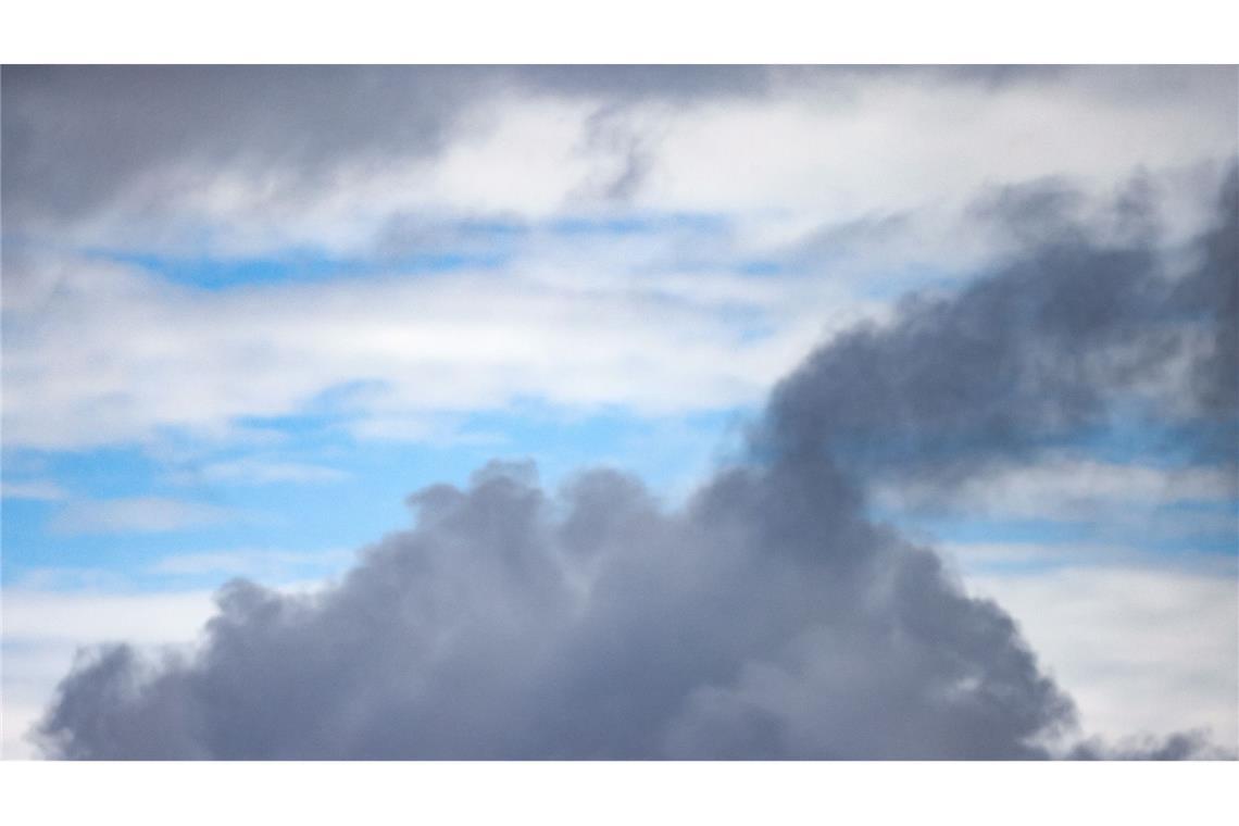 Die Forscher warten vor einem Treibhausgas-Leck. (Symbolbild)