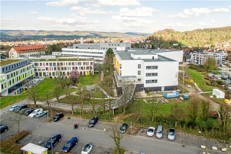 Die Frage, ob sich die Seniorin im Schorndorfer Klinikum angesteckt hat, kann nicht beantwortet werden. Foto: E. Layher