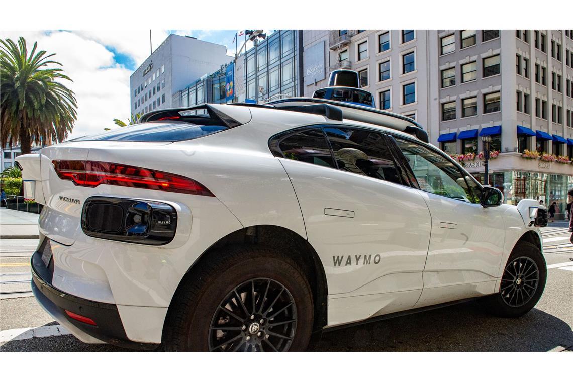 Die Frau brachte das Kind in einem Robotaxi auf die Welt. (Symbolbild)