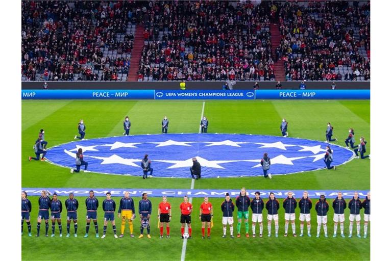 Die Frauen des FC Bayern München unterlagen in der Champions League Paris Saint-Germain mit 1:2. Foto: Sven Hoppe/dpa