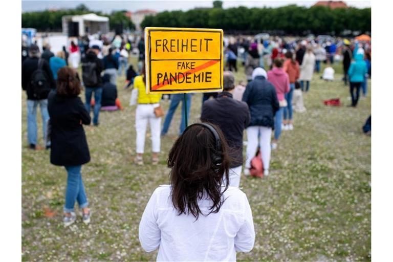 Die für diesen Samstag in München geplante Demonstration gegen die Corona-Maßnahmen darf nicht ganz so stattfinden, wie von den Veranstaltern geplant. Foto: Sven Hoppe/dpa