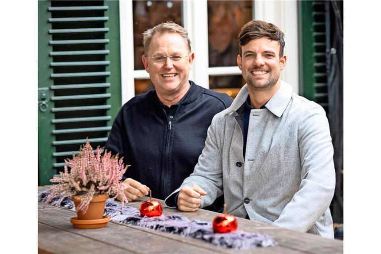 Die Garbe-Chefs Robert Ruthenberg (links) und Marius Tim Schlatter übernehmen im kommenden Jahr das bisherige Grand Café Planie am Karlsplatz.