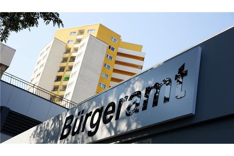 Die Gebühr für die Ausstellung eines Personalausweises soll für Menschen über 24 Jahre von 37 auf 46 Euro steigen.