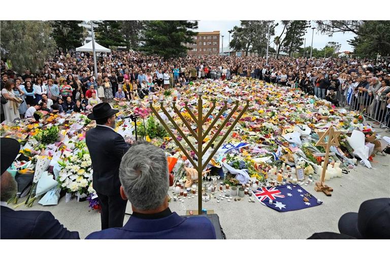 Die Gedenkstätte vor rund einer Woche für die Opfer des Anschlags  im Bondi Pavilion in Sydney (Archivbild).