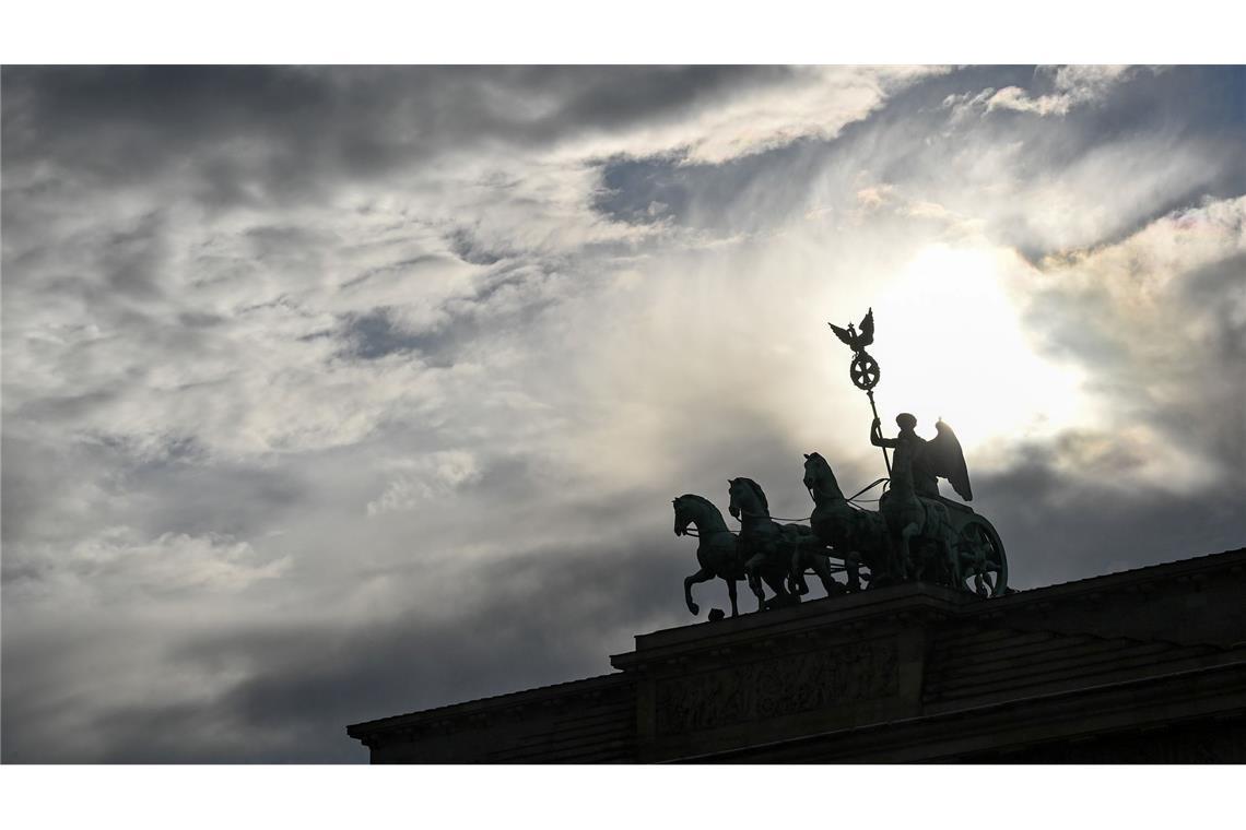 Die Gefühlslage der Nation ist nach Einschätzung des Psychologen Stephan Grünewald derzeit schwierig und stark von Verdrängung geprägt. (Archivbild)