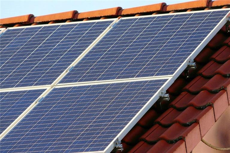Die Gemeinde Aspach investiert in Fotovoltaikanlagen, um selbst mehr Strom produzieren. Foto: KEA Klimaschutz- und Energieagentur Baden-Württemberg GmbH