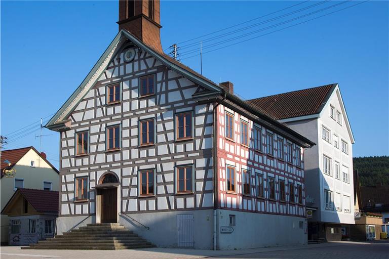 Die Gemeinde Sulzbach muss über 1,3 Millionen Euro Gewerbesteuer zeitnah ans Finanzamt zurückzahlen. Archivfoto: Jörg Fiedler 