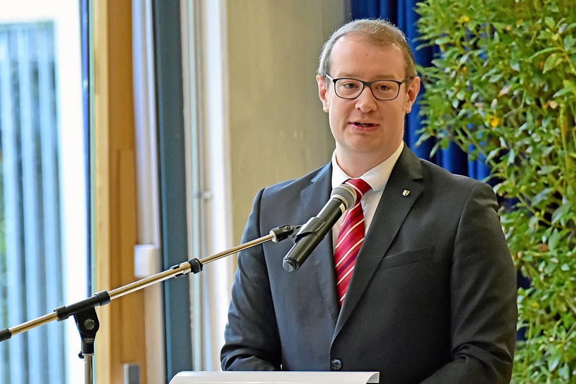 Alle-vier-Reifen-am-Auto-von-Backnangs-Oberb-rgermeister-Maximilian-Friedrich-aufgestochen