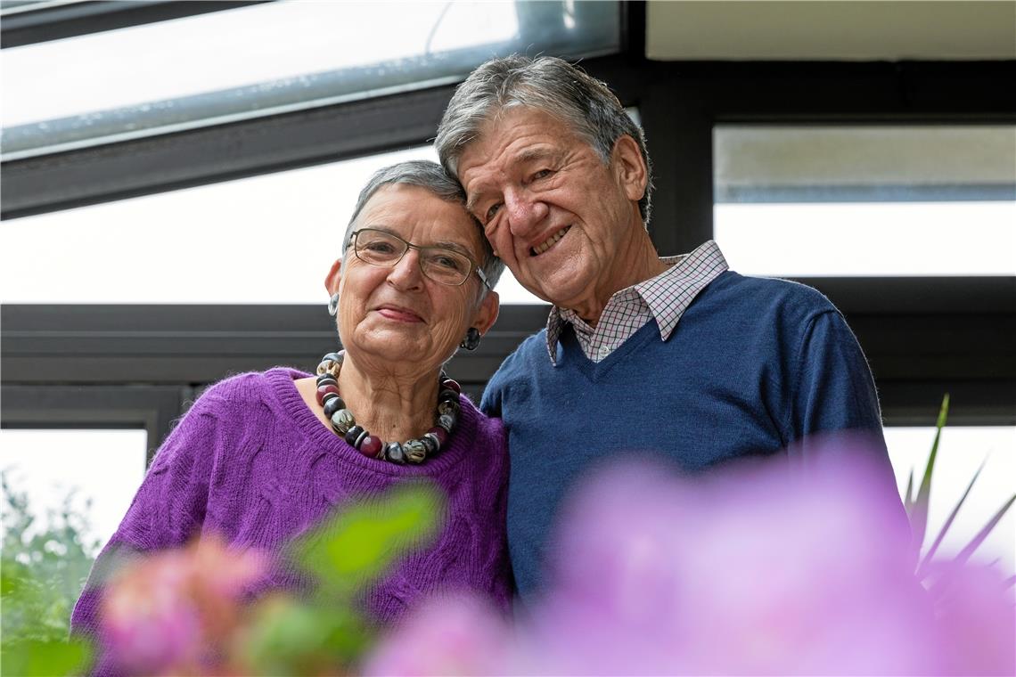 Die gemeinsamen 50 Jahre sind schnell vergangen, sagen Margarete und Hans-Peter Ebrecht aus Backnang. Foto/Repro: A. Becher