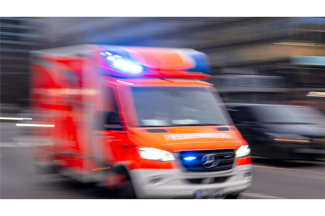 Die geplanten Strafverschärfungen sollen Einsatzkräfte besser vor Übergriffen schützen. Angriffe nahmen zuletzt immer mehr zu.