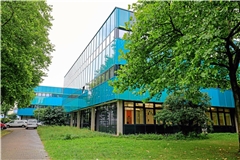 Die Gewerbliche Schule Backnang erhält knapp 1,4 Millionen Euro für ihren Umbau. Archivfoto: Alexander Becher