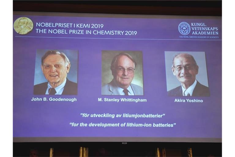 Die Gewinner des Chemie-Nobelpreises 2019: John B. Goodenough (l-r), M. Stanley Whittingham und Akira Yoshino. Foto: Naina Helen Jama/TT News Agency/dpa