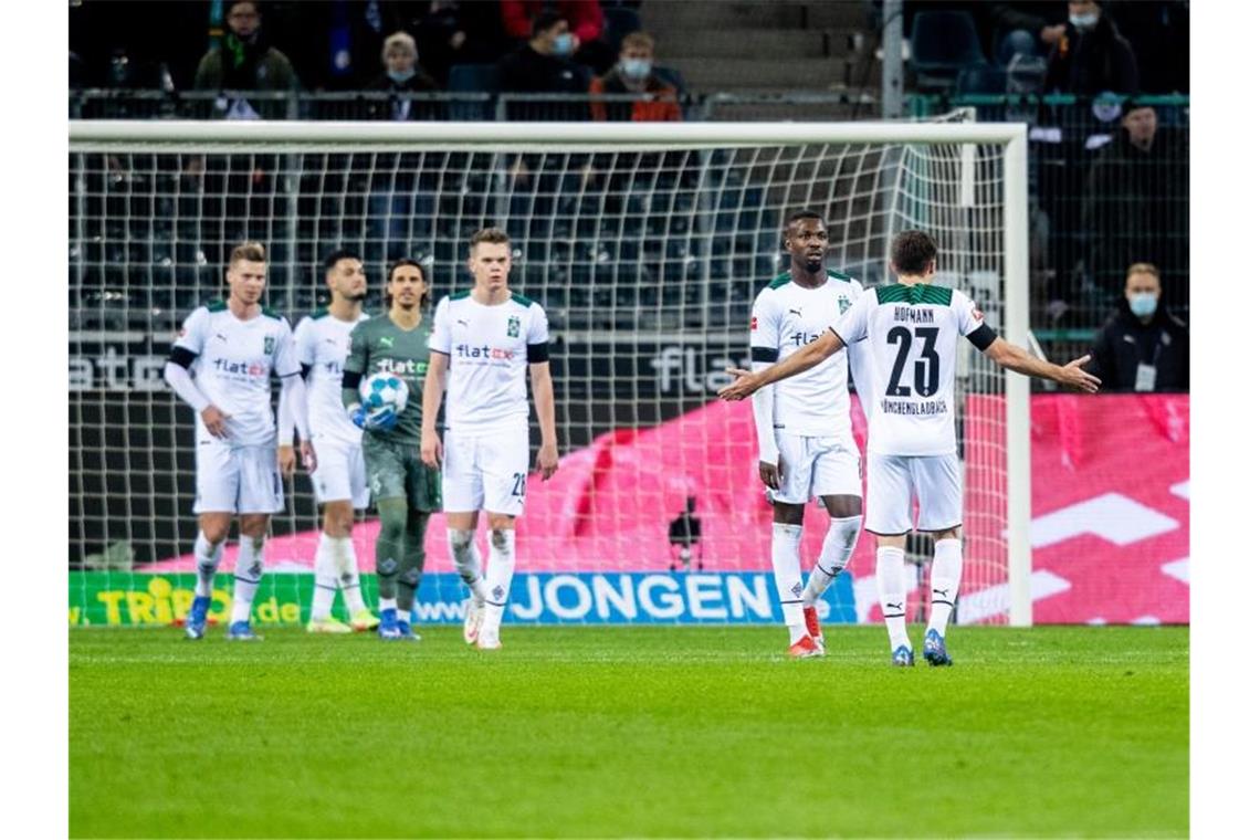 Die Gladbacher erlebten gegen Freiburg ein Debakel. Foto: Marcel Kusch/dpa