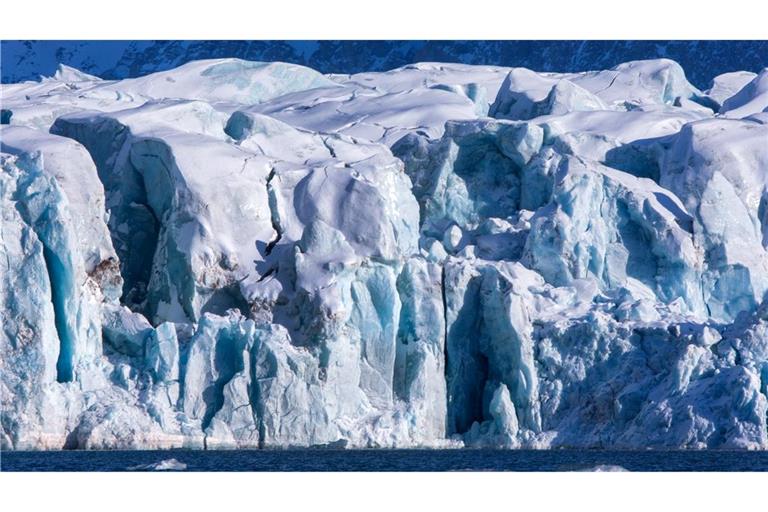 Die Gletscher von Spitzbergen haben 2024 viel Eis verloren. (Archivbild)