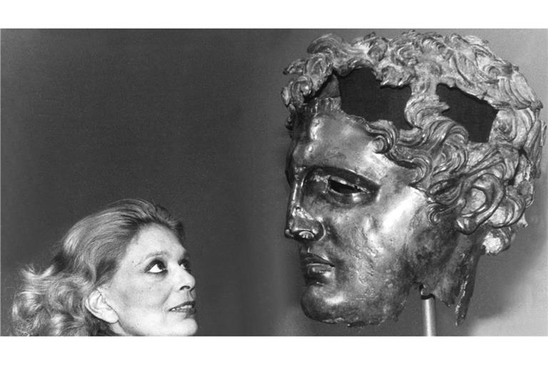 Die griechische Schauspielerin, Sängerin und damalige Kulturministerin Melina Mercouri 1982 im Metropolitan Museum of Art in New York.