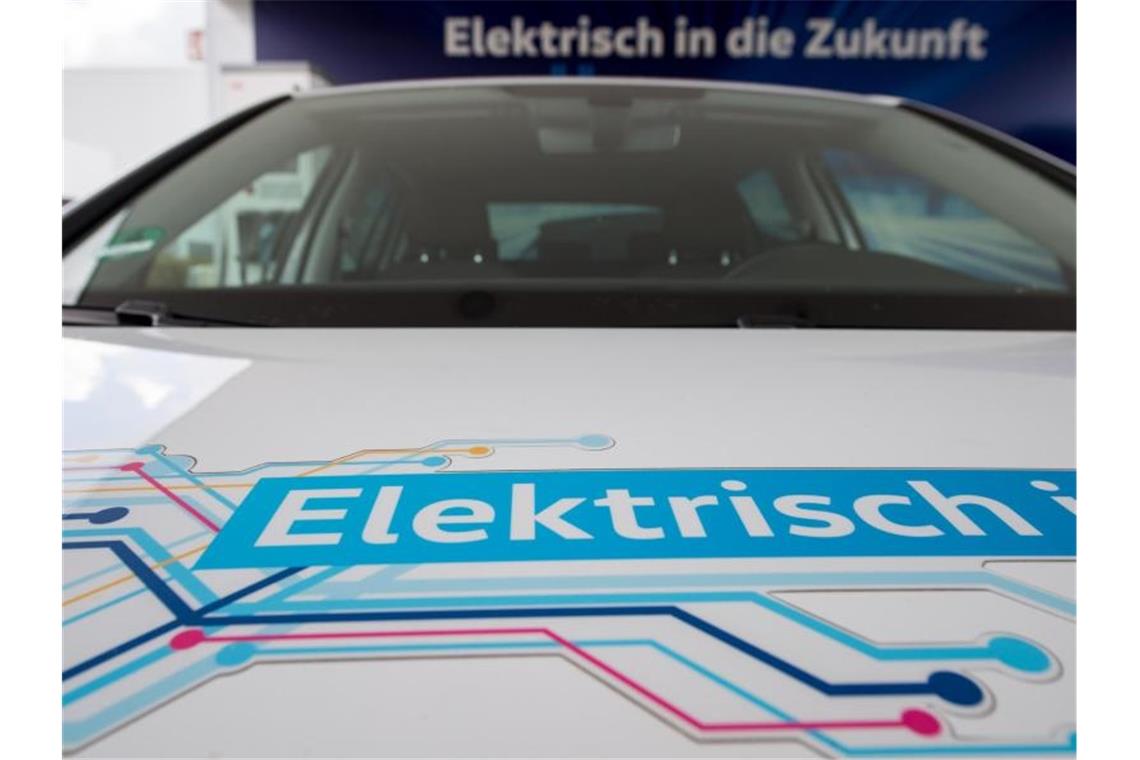 Die größte Herausforderung dürfte zunächst ausgerechnet das Alleinstellungsmerkmal von WeShare werden: VW verspricht, die gesamte Flotte solle aus Elektro-Fahrzeugen bestehen. Foto: Hendrik Schmidt