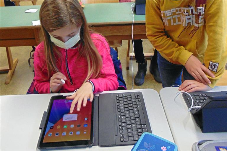 Die Grundschule Spiegelberg ist bereits mit Tablets und Laptops ausgestattet worden. Die ihr zustehenden Fördermittel aus dem Digitalpakt sind bewilligt. Foto: Gemeinde Spiegelberg