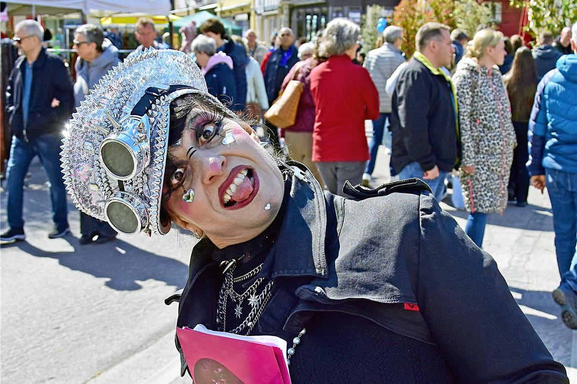 Die Guggenmusiker XS Excess heizen beim Tulpenfrühling ordentlich ein.Tulpenfrüh...
