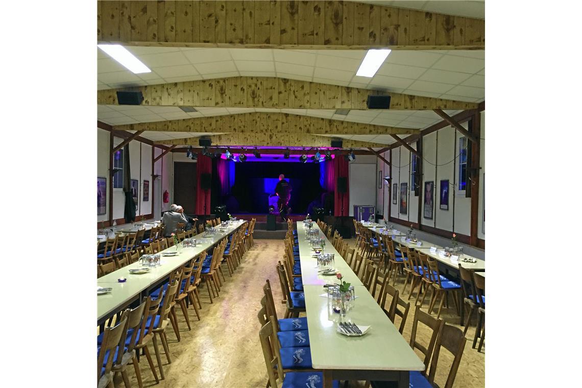 Die Halle bot Platz für rund 200 Gäste - für Charley Graf war sie die perfekte K...