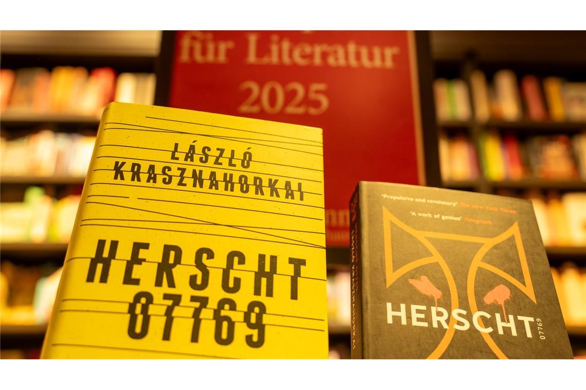 Nobelpreisträger Krasznahorkai, ein "Meister der Apokalypse" Die Handlung seines letzten Romans "Herscht 0779" lässt Krasznahorkai in einer thüringischen Kleinstadt spielen, in der gewalttätige Neonazis auftauchen.