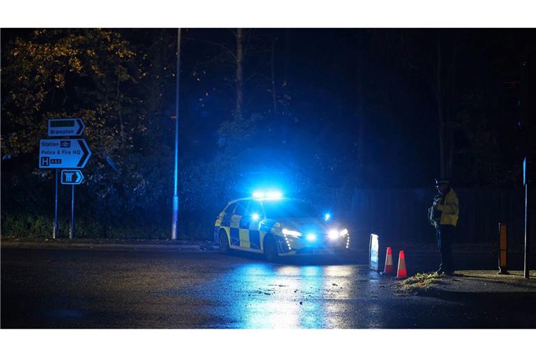 Die Hintergründe des Angriffs waren zunächst unklar.