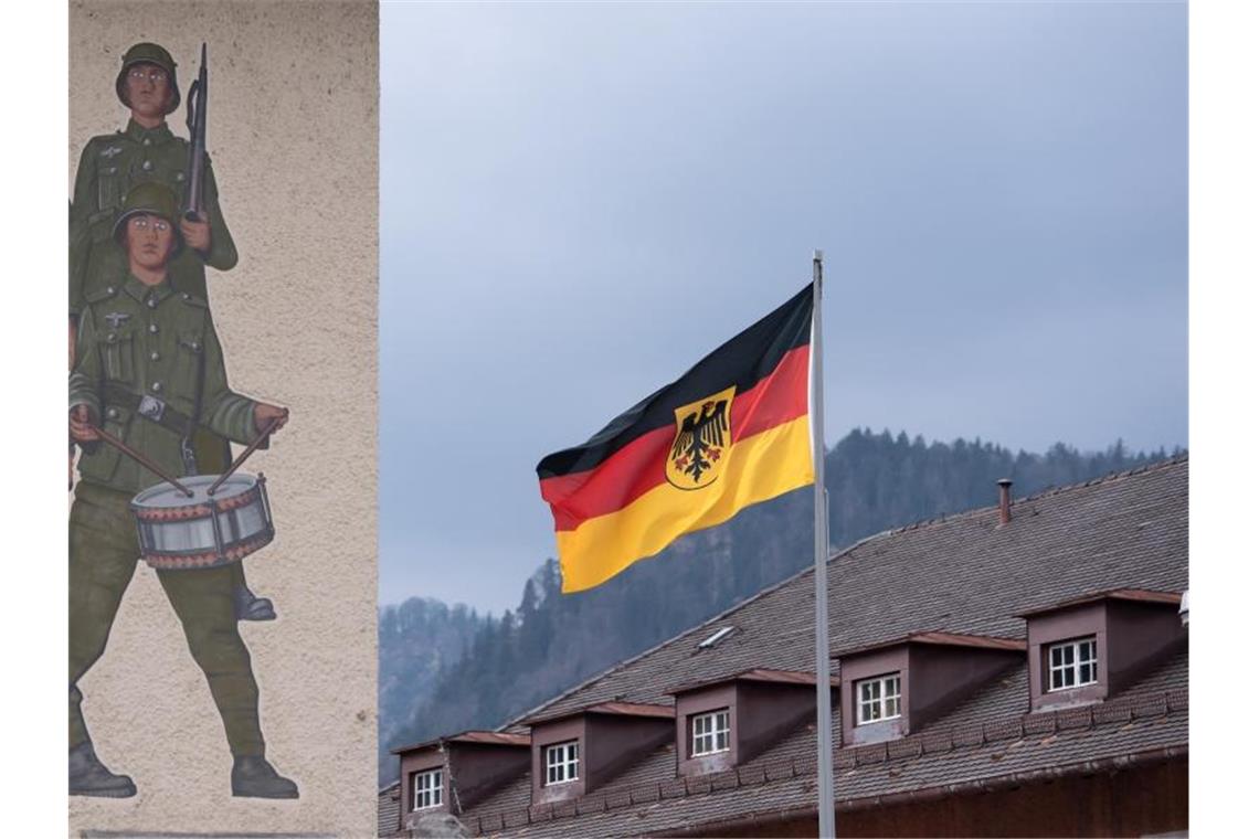 Drohvideo: Extremismus-Zentralstelle ermittelt Die Hochstaufen-Kaserne in Bad Reichenhall (Bayern). Foto: picture alliance/Sven Hoppe/dpa/Symbolbild