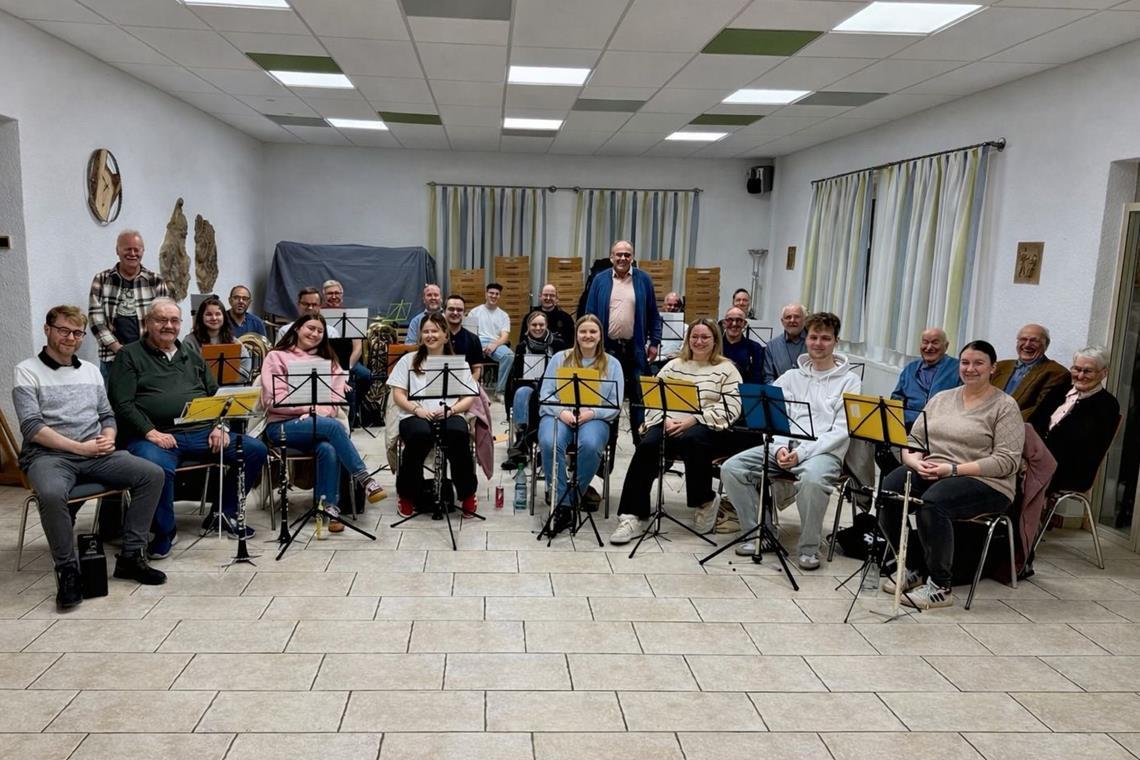 Die Holzwiesen Musikanten aus Kirchberg an der Murr zählen bei ihrer Gründung bereits 26 Mitglieder. Foto: privat