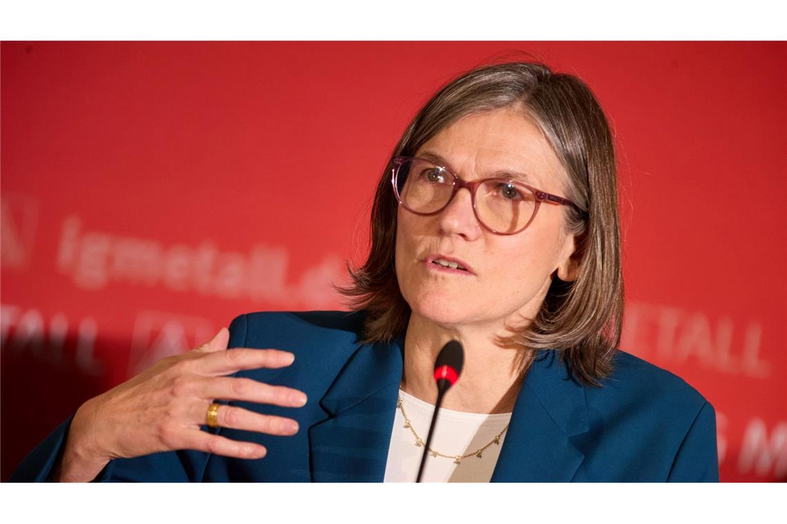 Die IG-Metall-Chefin fordert ein Standortbekenntnis von Unternehmen - und ein Ende von Debatten über vermeintlich faule Beschäftigte. (Archivbild)