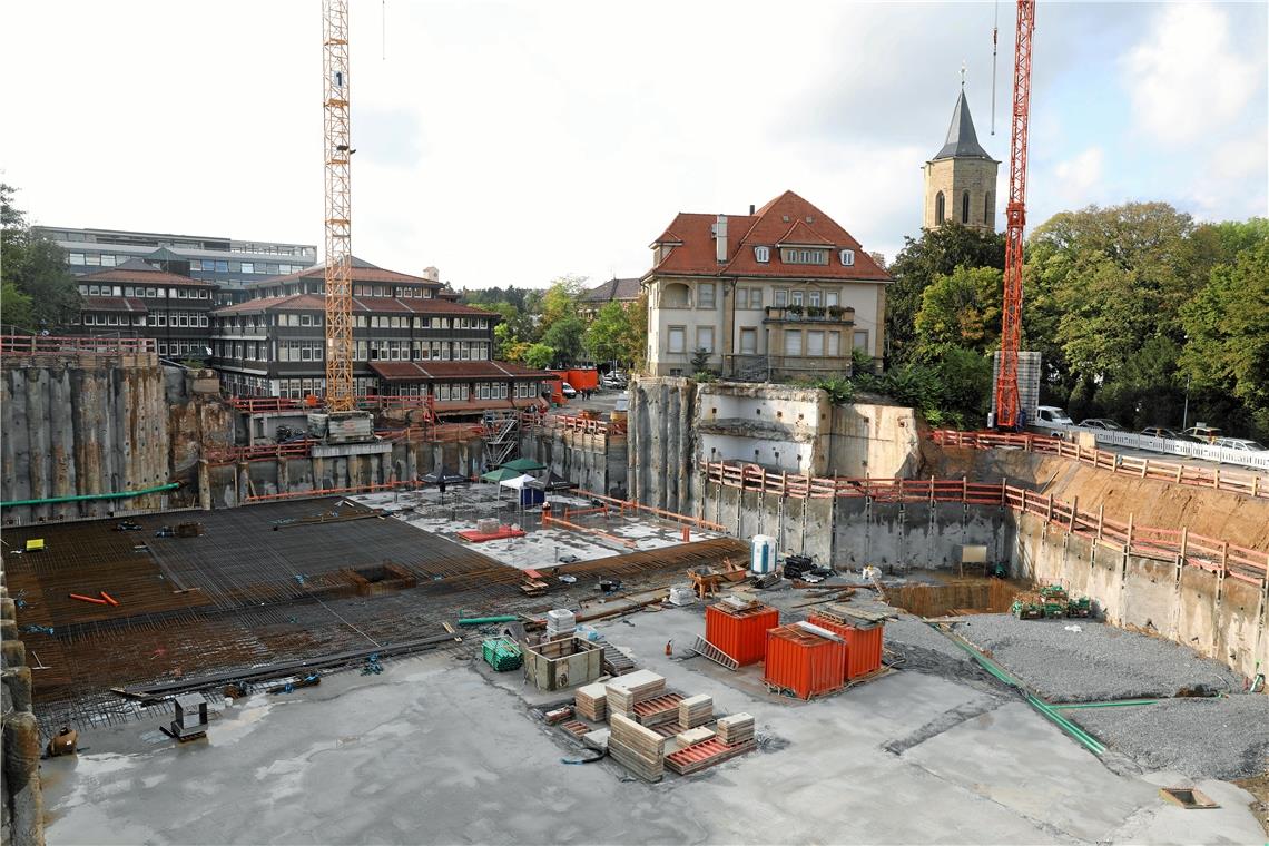 Die Immobilienkonzeption des Kreises mit dem Erweiterungsbau der Verwaltung am Alten Postplatz in Waiblingen macht einen Großteil der Investitionen aus. Für Landrat Richard Sigel hat das Projekt aber auch Signalwirkung. Foto: Benjamin Büttner