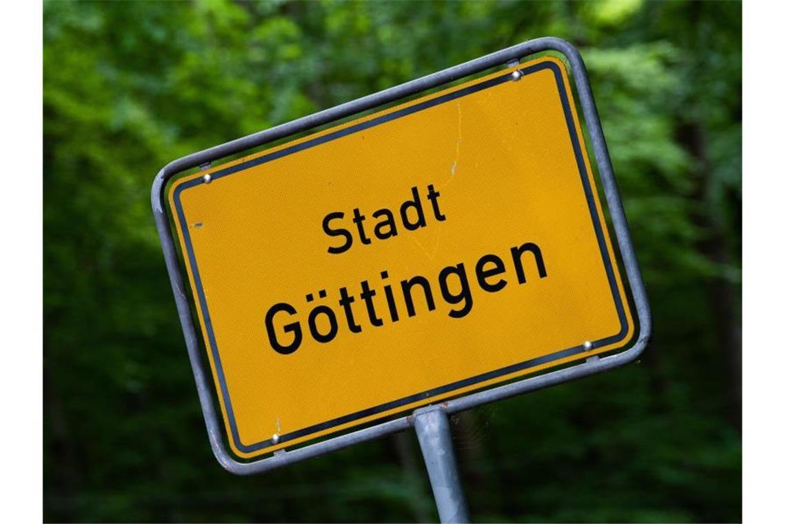 Corona-Ausbruch in Göttingen: 310 Personen identifiziert Die Infektionen in Göttingen erfolgten bei oder nach mehreren größeren privaten Feiern. Foto: Swen Pförtner/dpa