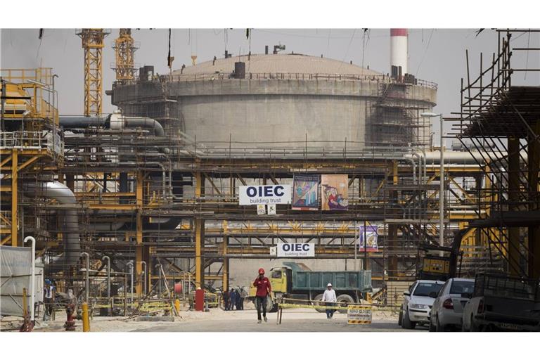 Die Insel Kharg, die rund 30 Kilometer vor der iranischen Hauptinsel liegt, wickelt laut einer Analyse des US-Vermögensverwalters JP Morgan rund 90 Prozent der iranischen Rohölexporte ab.