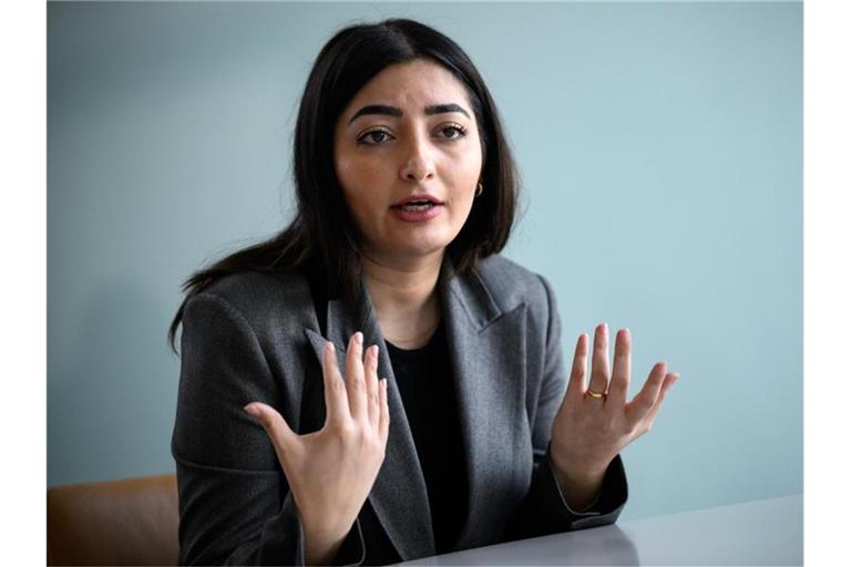 Die Integrationsbeauftragte Reem Alabali-Radovan (SPD) rechnet mit mehr russischen Asylbewerbern. Foto: Bernd von Jutrczenka/dpa