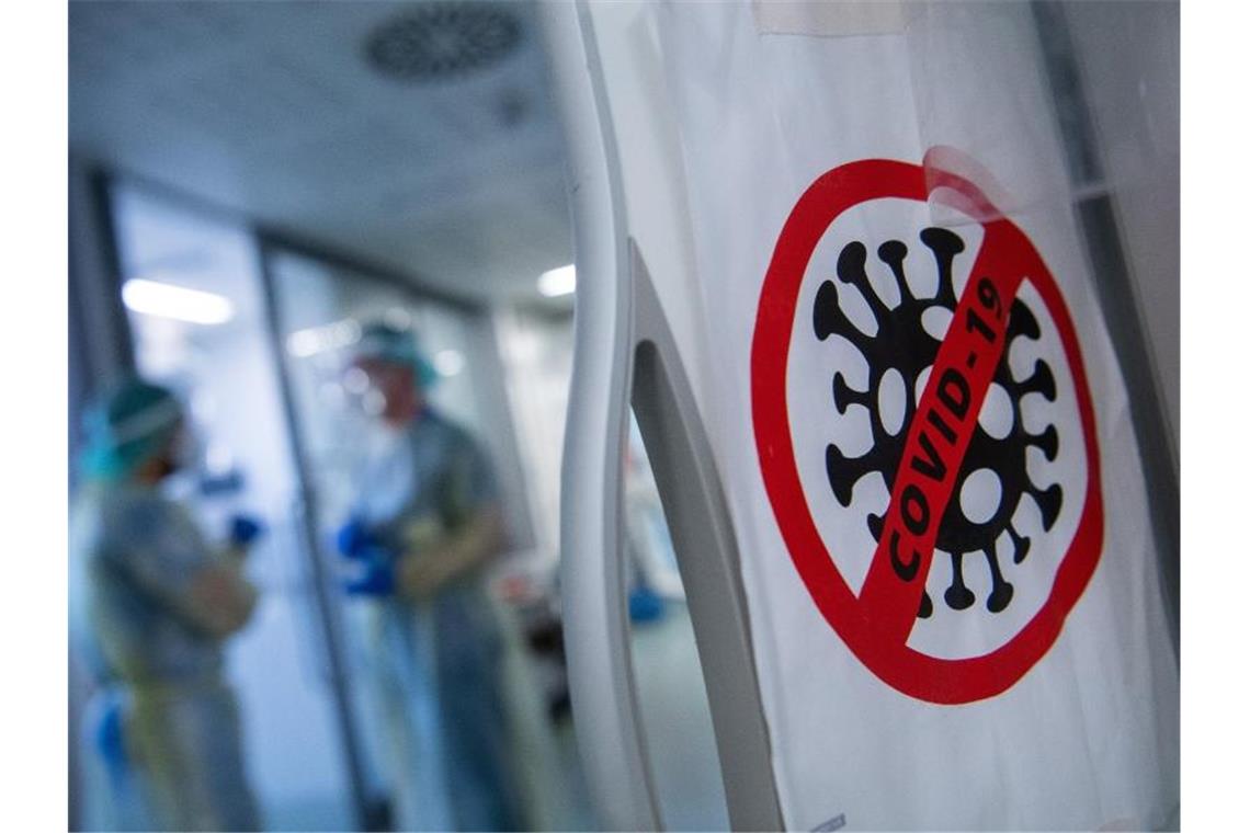 Mehrheit der Corona-Intensivpatienten ungeimpft Die Intensivstation für Corona-Patienten am Sana Klinikum Offenbach in Hessen. Foto: Sebastian Gollnow/dpa