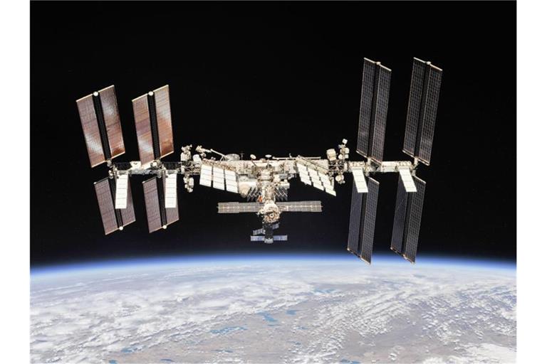 Die Internationale Raumstation (ISS). Russland zeigt sich offen für einen Weiterbetrieb der Internationalen Raumstation ISS bis 2030. Foto: NASA/dpa