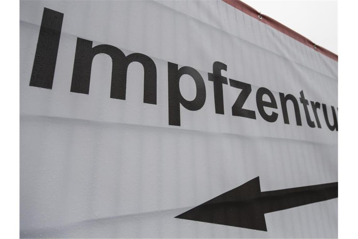Weniger Impfungen, steigende Inzidenz Die Inzidenz steigt seit über zwei Wochen. Foto: Boris Roessler/dpa