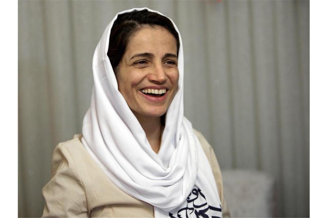 Die iranische Anwältin Nasrin Sotudeh hat sich für politische Aktivisten und für Frauen, die aus Protest gegen die iranische Gesetzeslage in der Öffentlichkeit ihre Kopftücher abgenommen hatten, eingesetzt. Foto: Behrouz Mehri/3p-afp/dpa