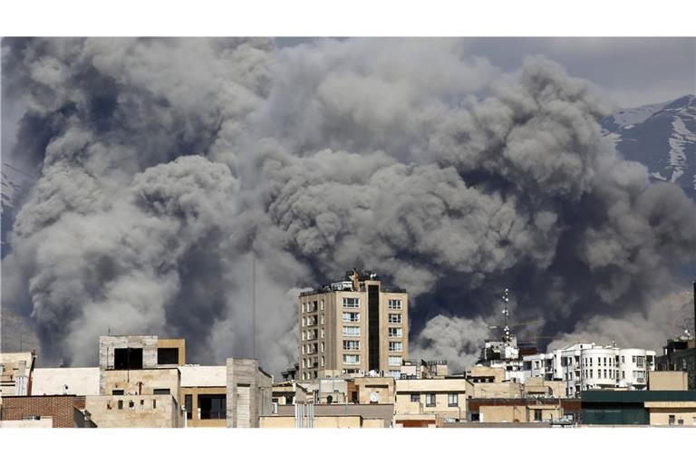 Die israelische Armee hat nach eigenen Angaben bei einer weiteren Angriffswelle auch die staatliche iranische Rundfunkanstalt IRIB in Teheran bombardiert (Archivfoto).