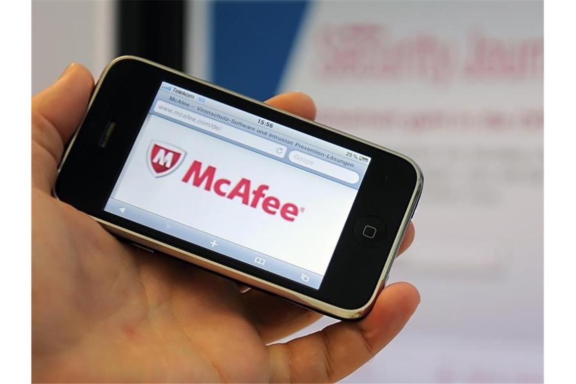Die IT-Sicherheitsfirma McAfee hat bei ihrer Rückkehr an die Börse knapp 620 Millionen Dollar von Investoren eingesammelt. Weitere 120 Millionen Dollar nahmen McAfee-Aktionäre durch den Verkauf von Anteilen ein. Foto: picture alliance / Britta Pedersen/dpa