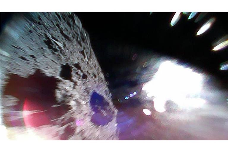 Die japanische Sonde „Hayabusa 2“ hatte Gesteinsproben vom Asteroiden  Ryugu zur Erde gebracht.