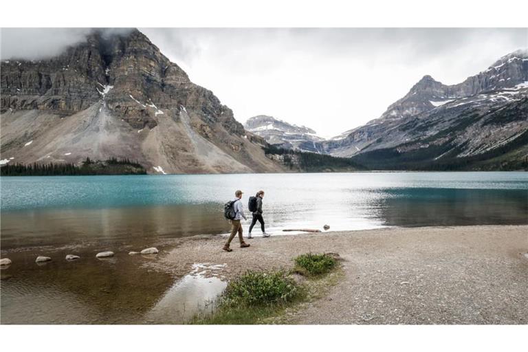 Die kanadische Provinz Alberta mit rund fünf Millionen Einwohnern liegt im Westen des flächenmäßig zweitgrößten Landes der Erde und ist bei Touristen vor allem wegen ihrer Nationalparks in den Rocky Mountains beliebt.