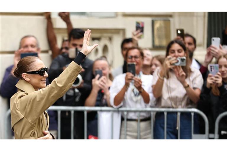 Die kanadische Sängerin Celine Dion bei ihrer Ankunft im Hotel Le Royal Monceau.