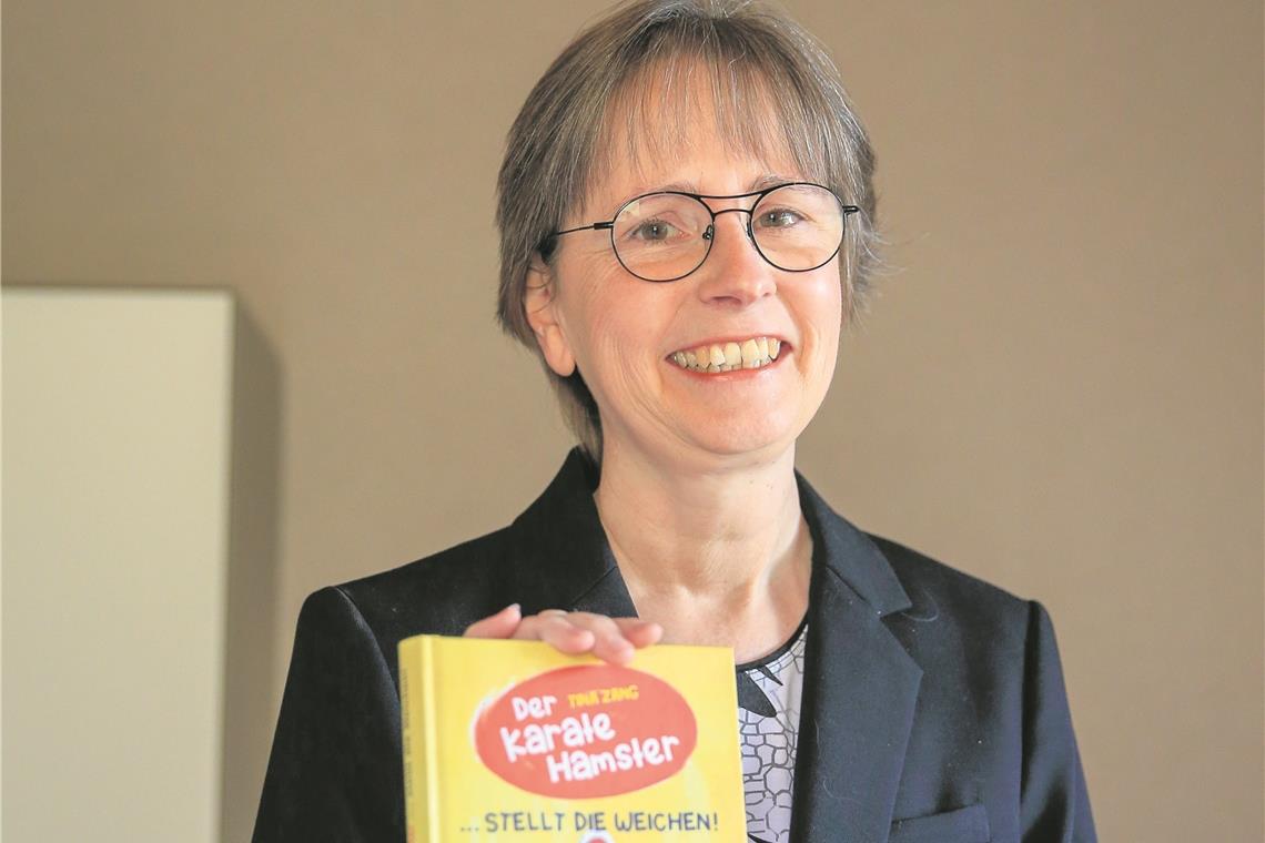 Christine Spindler ist jetzt auch Verlegerin Die Karate-Hamster-Reihe von Christine Spindler wurde jetzt neu aufgelegt. Foto: A. Becher