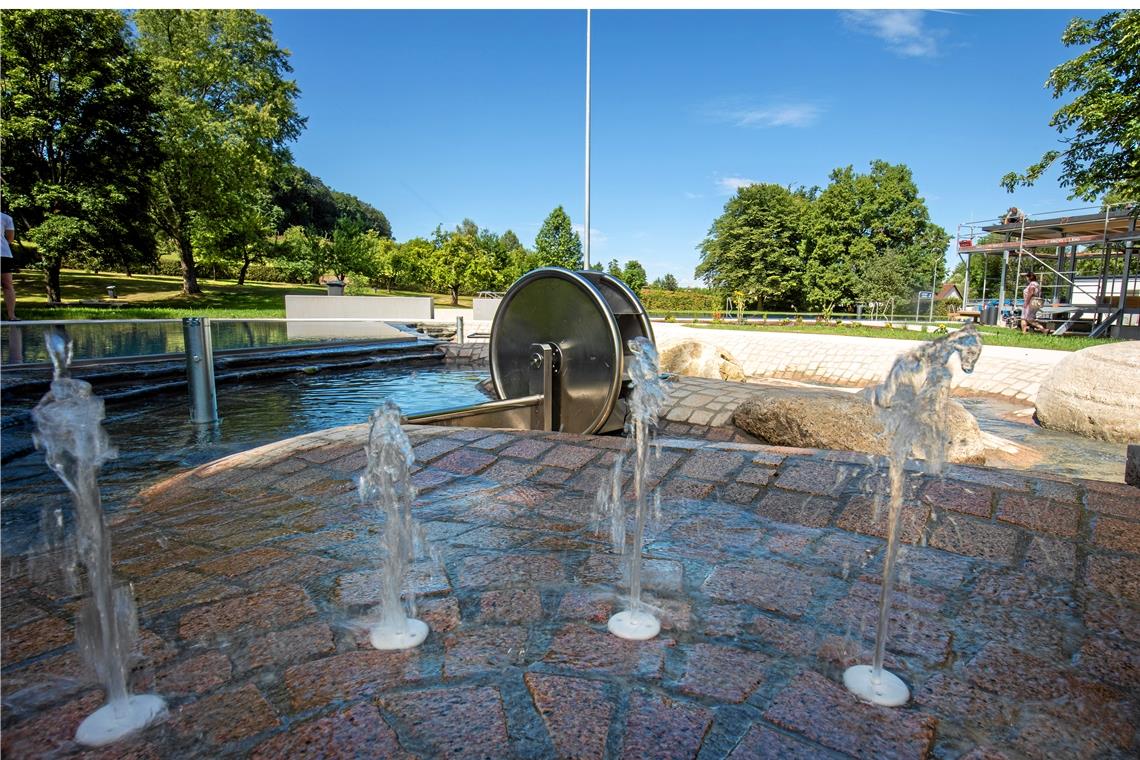 „Bis auf den Kiosk ist alles ganz neu“ „Die Kinder werden ihre Freude haben“: Die Wasserspielelandschaft ist komplett neu gestaltet.