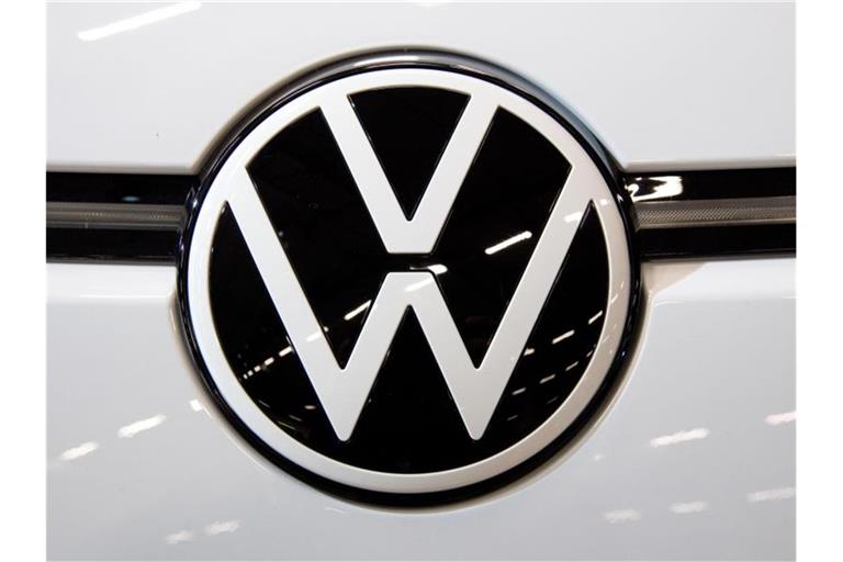 Die Kläger in Braunschweig wollen ihre Ansprüche gegen VW wegen des Wertverlusts ihrer Autos im Abgasskandal durchzusetzen. Foto: Julian Stratenschulte/dpa